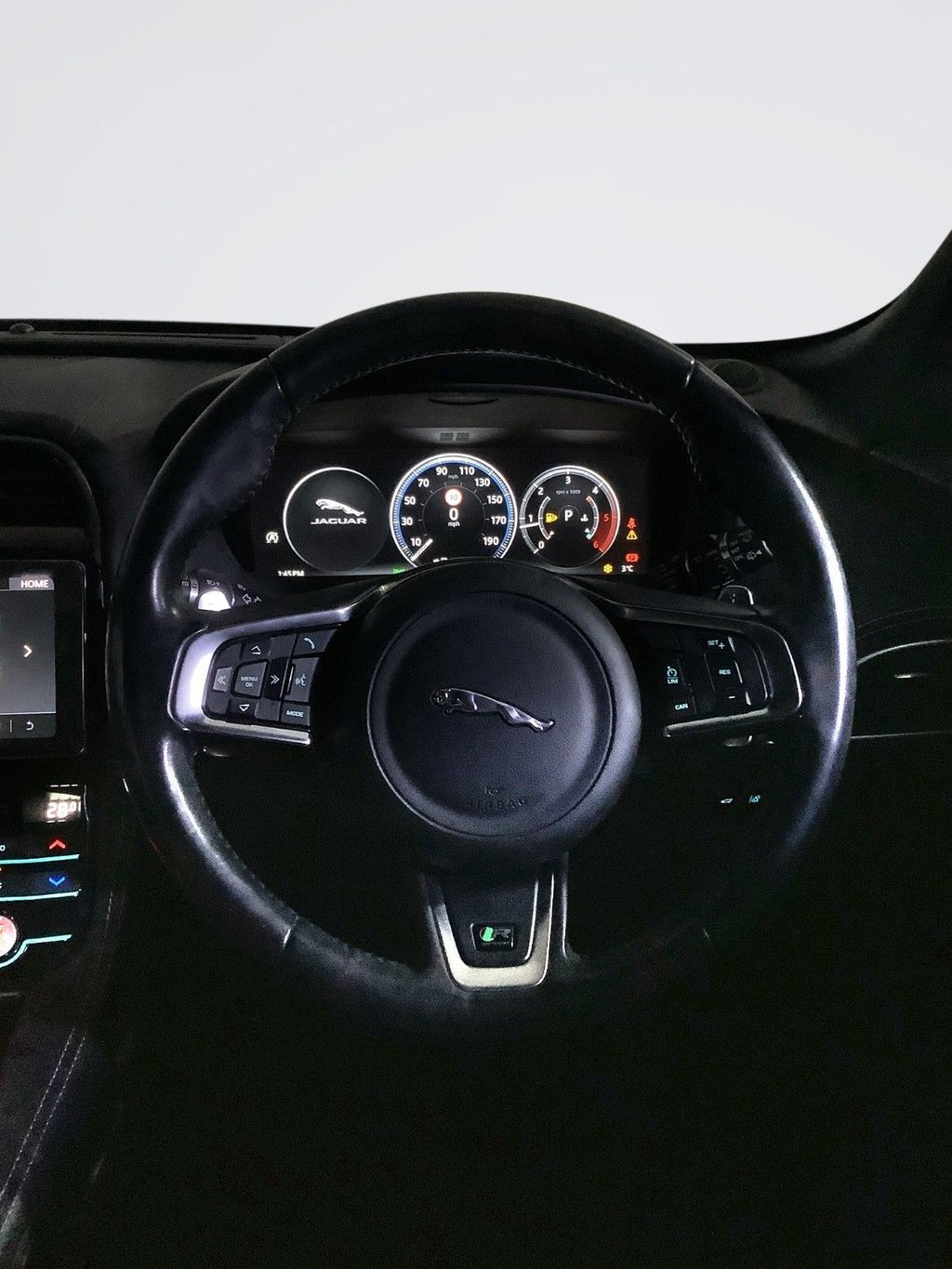 Used Jaguar F-Pace 2018 for sale - 76670660: Photo 12