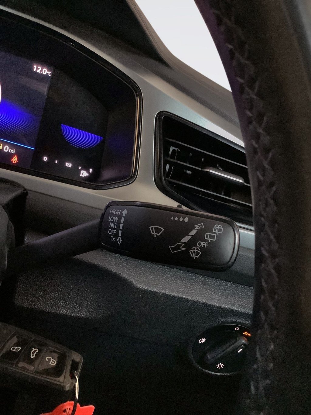 Used Volkswagen T-Roc 2023 for sale - 77806185: Photo 19