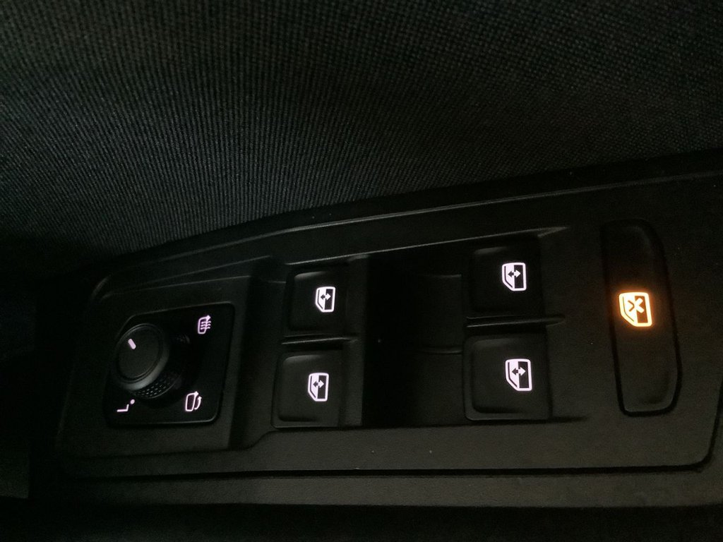 Used Volkswagen T-Roc 2023 for sale - 77806185: Photo 21