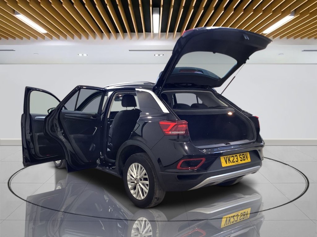 Used Volkswagen T-Roc 2023 for sale - 77806185: Photo 9