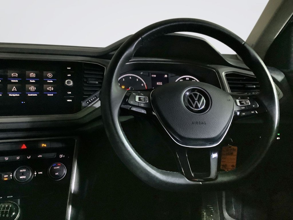 Used Volkswagen T-Roc 2021 for sale - 76496200: Photo 15