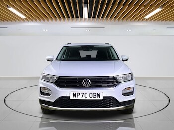 Used Volkswagen T-Roc 2021 for sale - 76496200: Photo