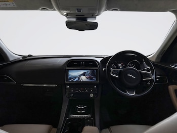 Used Jaguar F-Pace 2020 for sale - 78694142: Photo