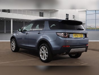 Used Land Rover Discovery Sport 2017 for sale - 75974059: Photo
