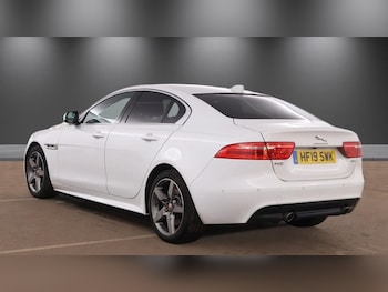 Used Jaguar XE 2019 for sale - 79189640: Photo