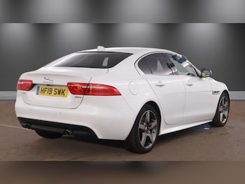 Used Jaguar XE 2019 for sale - 79189640: Photo