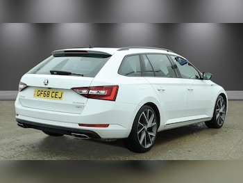 Used Skoda Superb 2018 for sale - 78612139: Photo