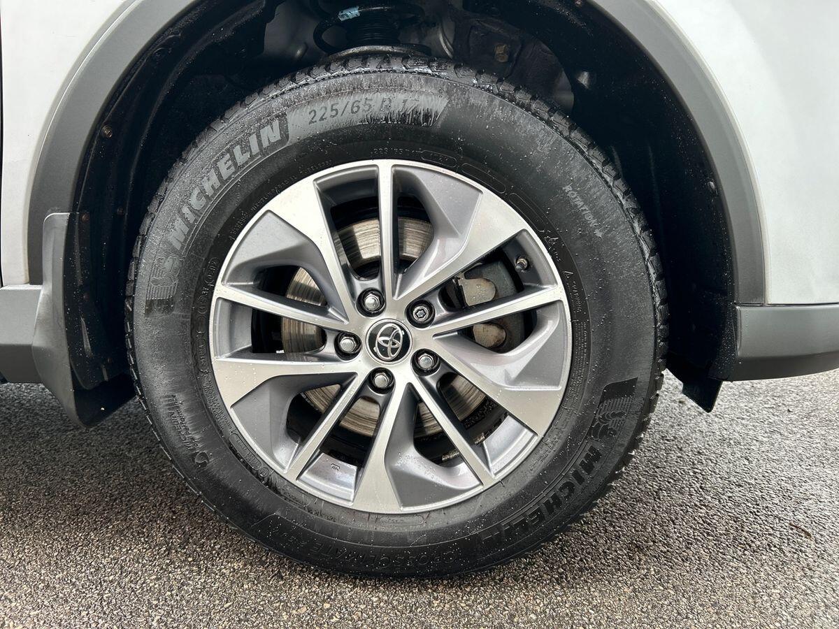 Used Toyota RAV4 2018 for sale - 76323996: Photo 12