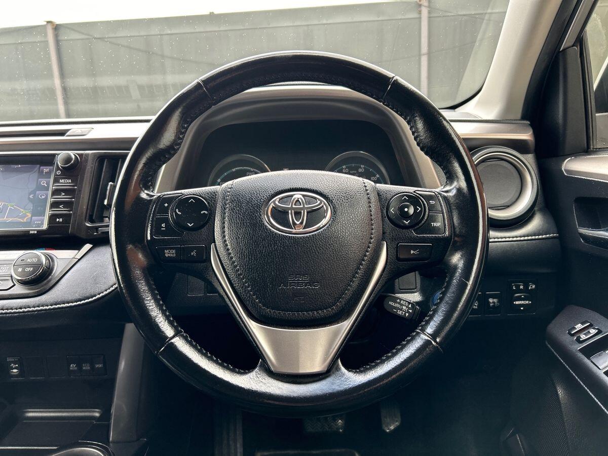 Used Toyota RAV4 2018 for sale - 76323996: Photo 19
