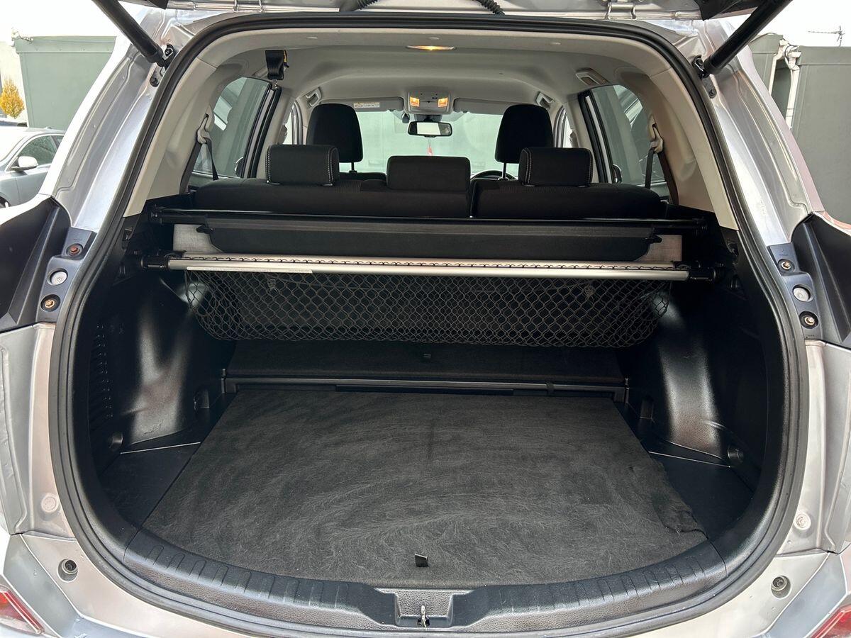 Used Toyota RAV4 2018 for sale - 76323996: Photo 21