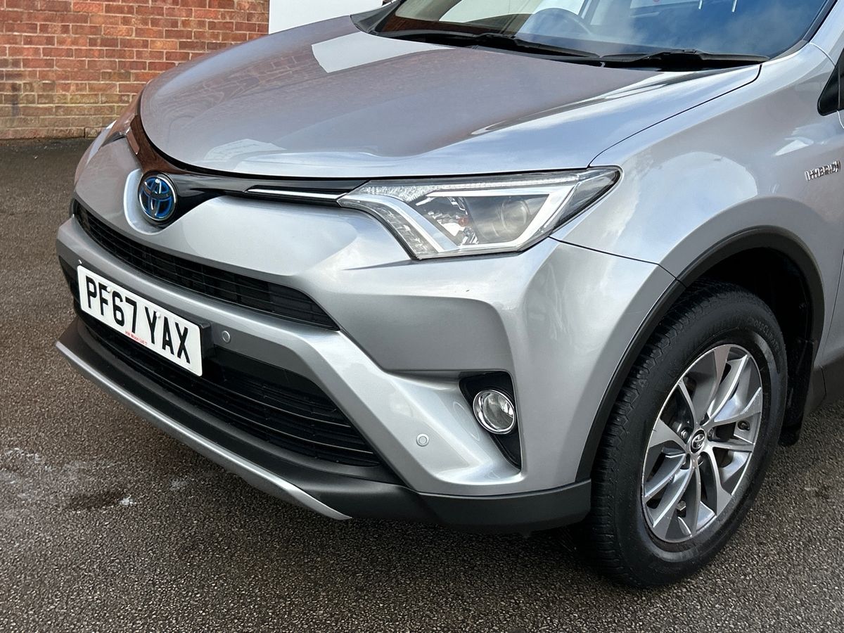 Used Toyota RAV4 2018 for sale - 76323996: Photo 34