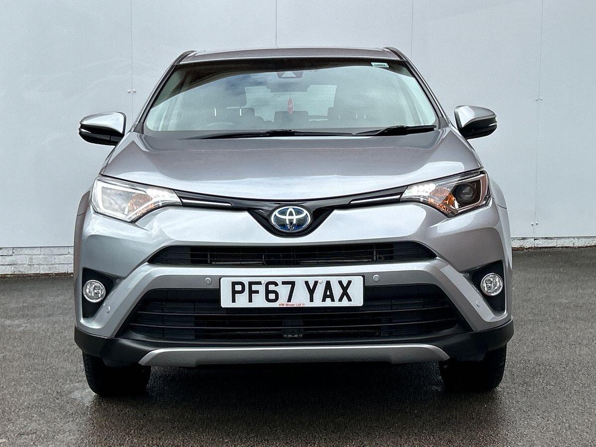 Used Toyota RAV4 2018 for sale - 76323996: Photo 4