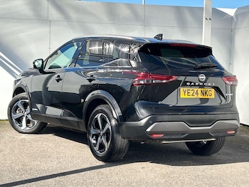 Used Nissan Qashqai 2024 for sale - 77932073: Photo