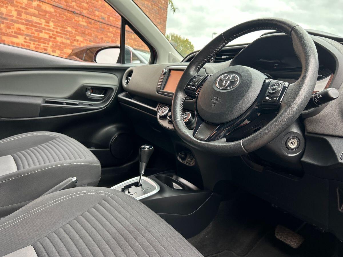Used Toyota Yaris 2017 for sale - 76090268: Photo 14
