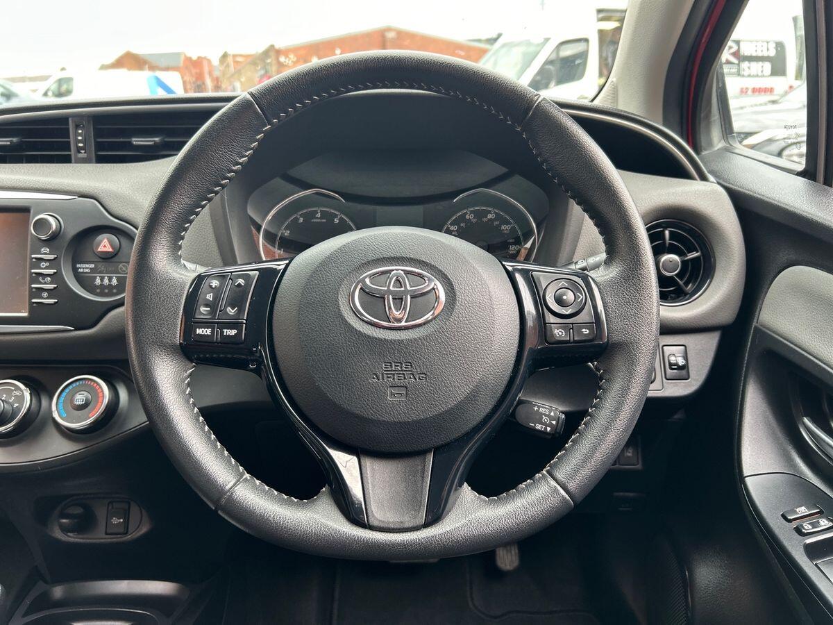 Used Toyota Yaris 2017 for sale - 76090268: Photo 18