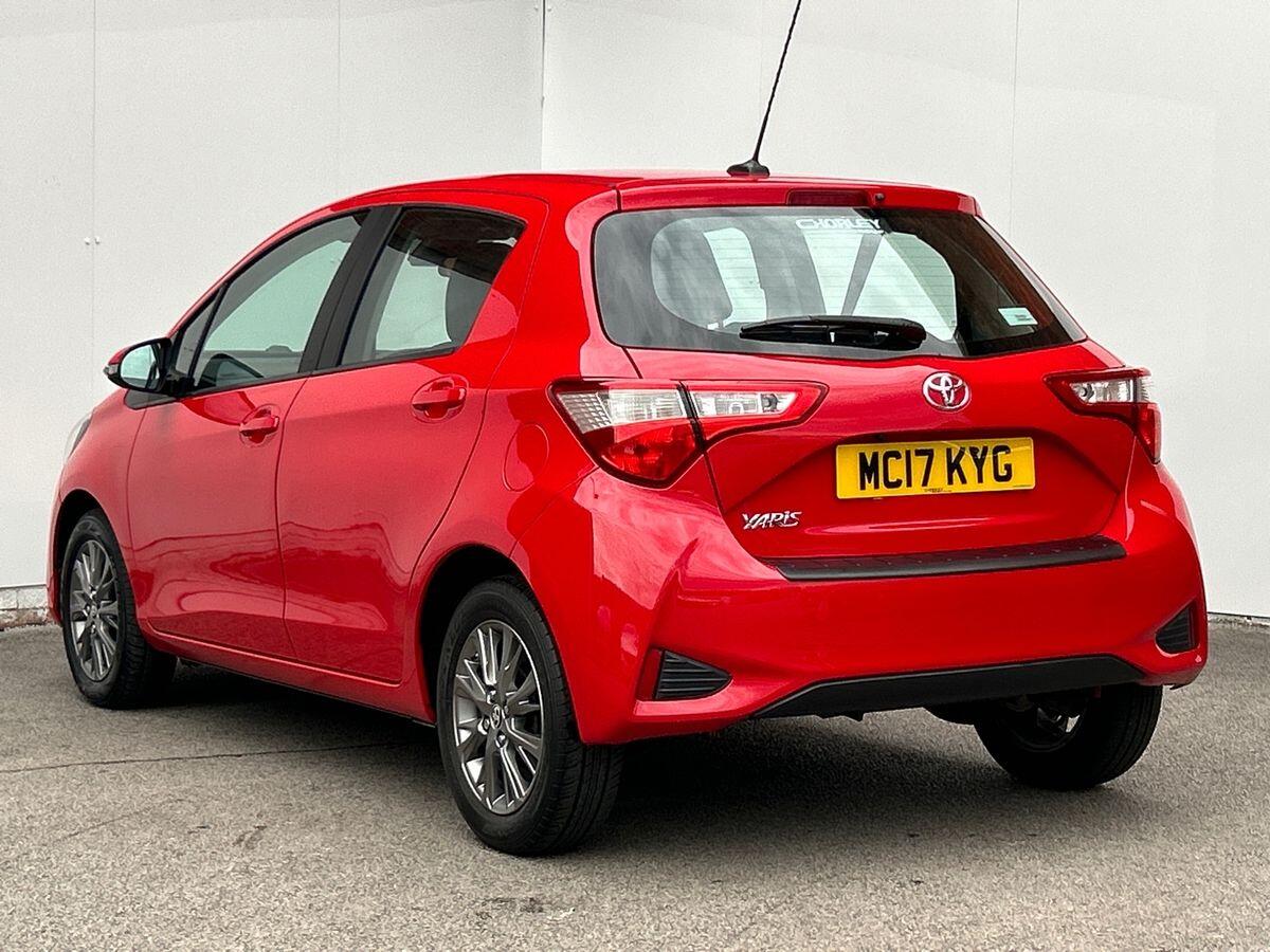 Used Toyota Yaris 2017 for sale - 76090268: Photo 3