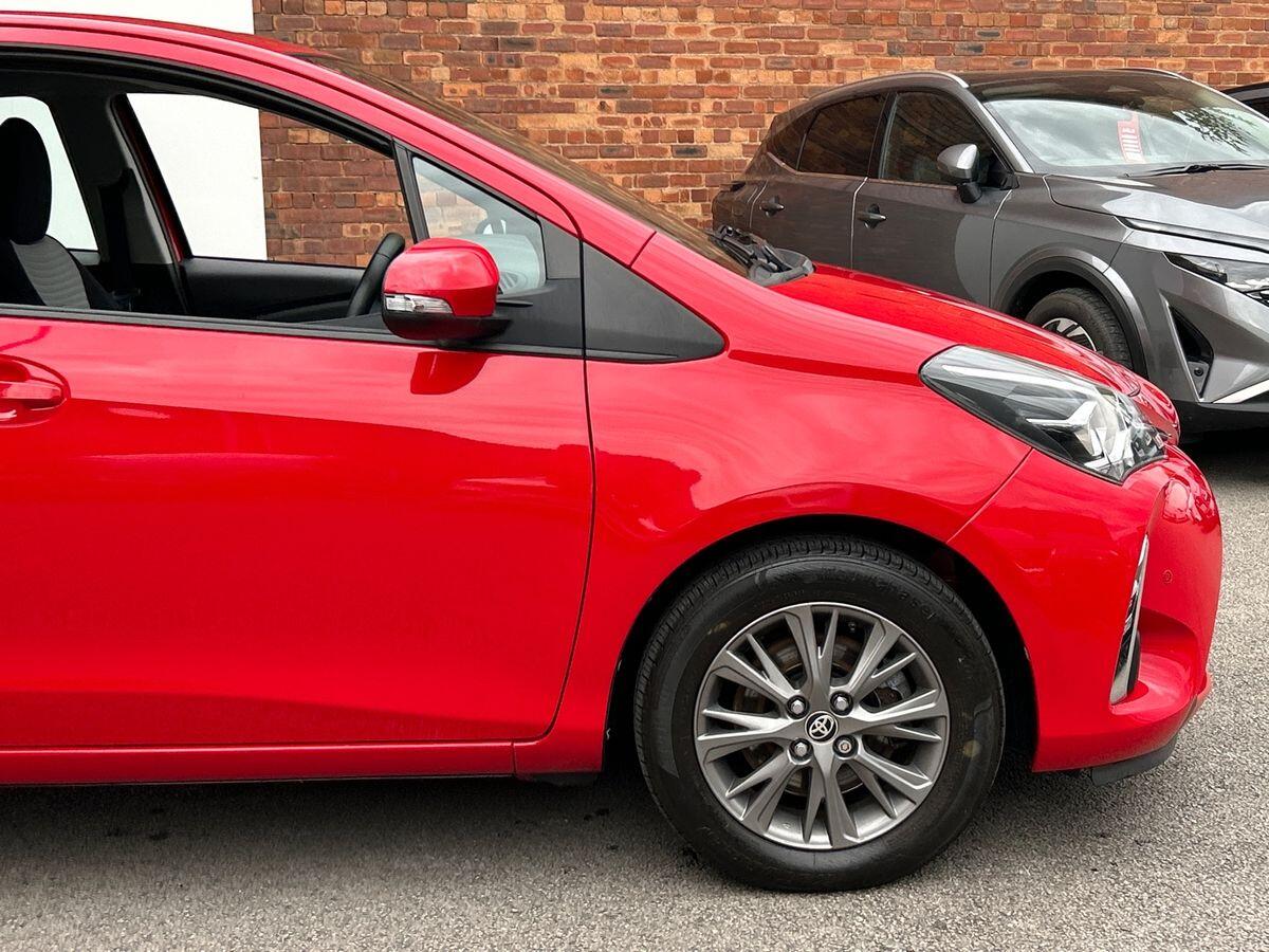 Used Toyota Yaris 2017 for sale - 76090268: Photo 38