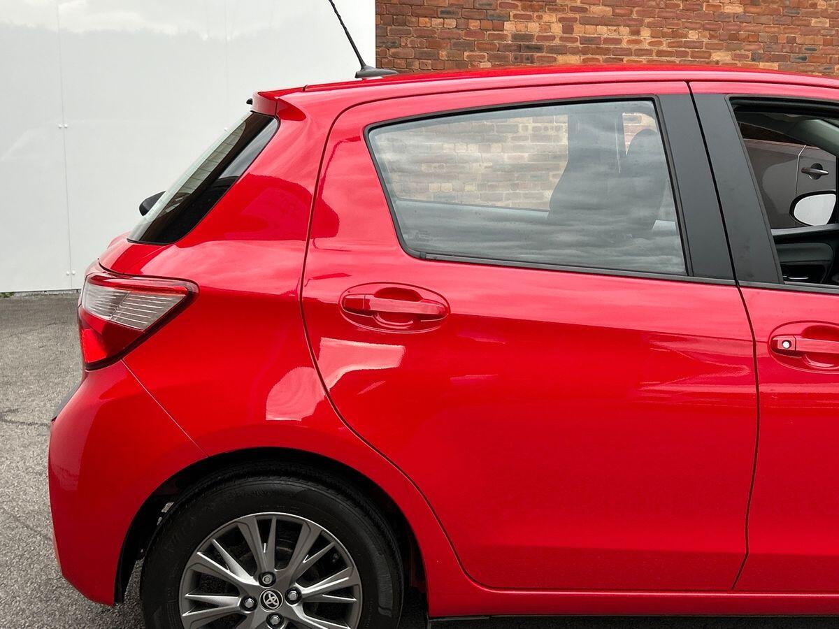 Used Toyota Yaris 2017 for sale - 76090268: Photo 39