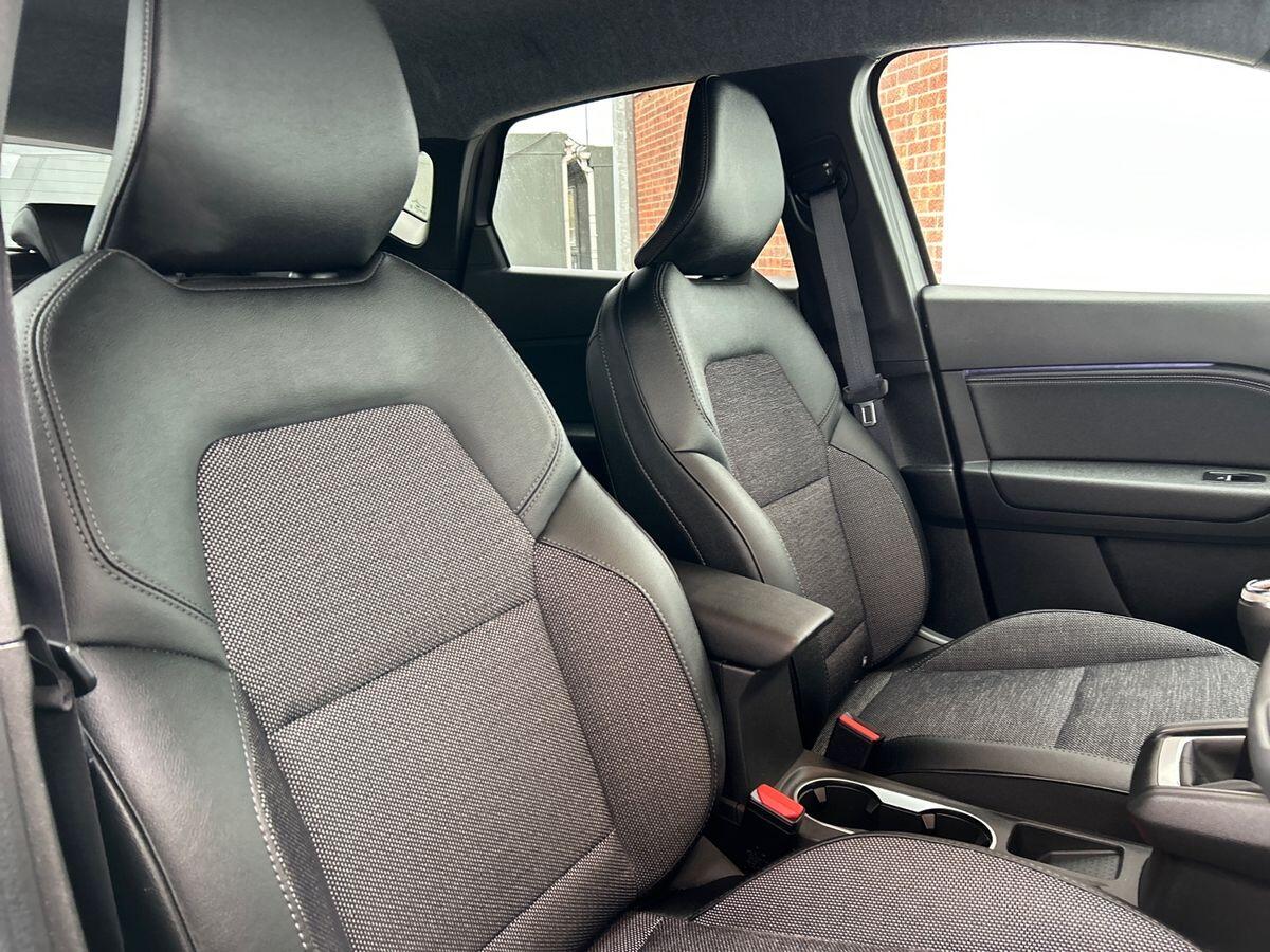 Used Renault Captur 2023 for sale - 77829387: Photo 19