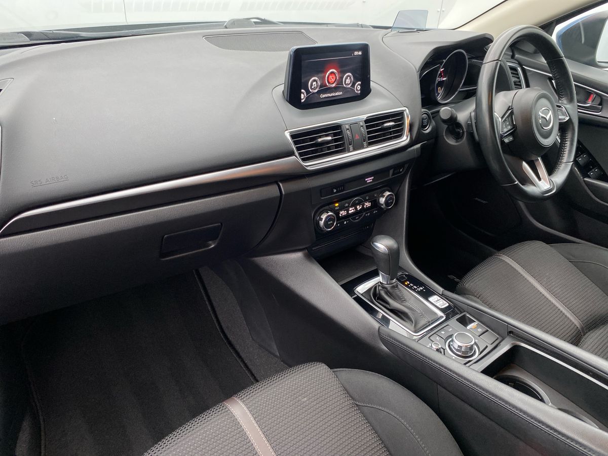 Used Mazda Mazda3 2018 for sale - 77502232: Photo 2