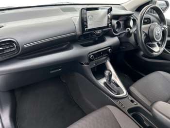 Used Toyota Yaris 2021 for sale - 75075610: Photo