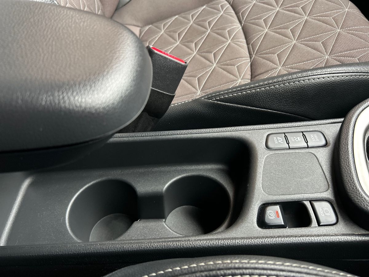 Used Toyota Yaris Cross 2023 for sale - 77541023: Photo 37