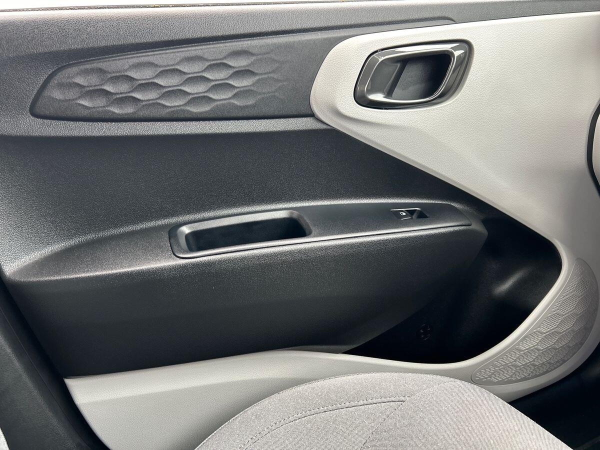 Used Hyundai i10 2024 for sale - 76412719: Photo 33