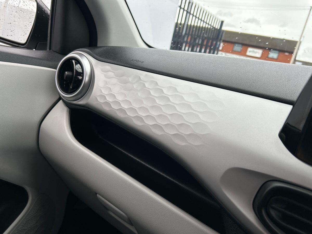 Used Hyundai i10 2024 for sale - 76412719: Photo 34