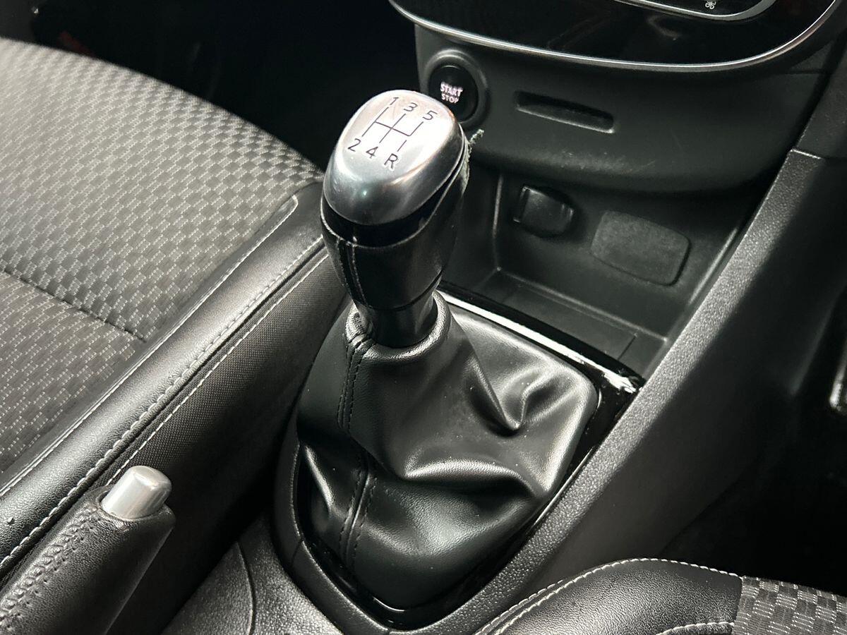 Used Renault Clio 2018 for sale - 76896191: Photo 22