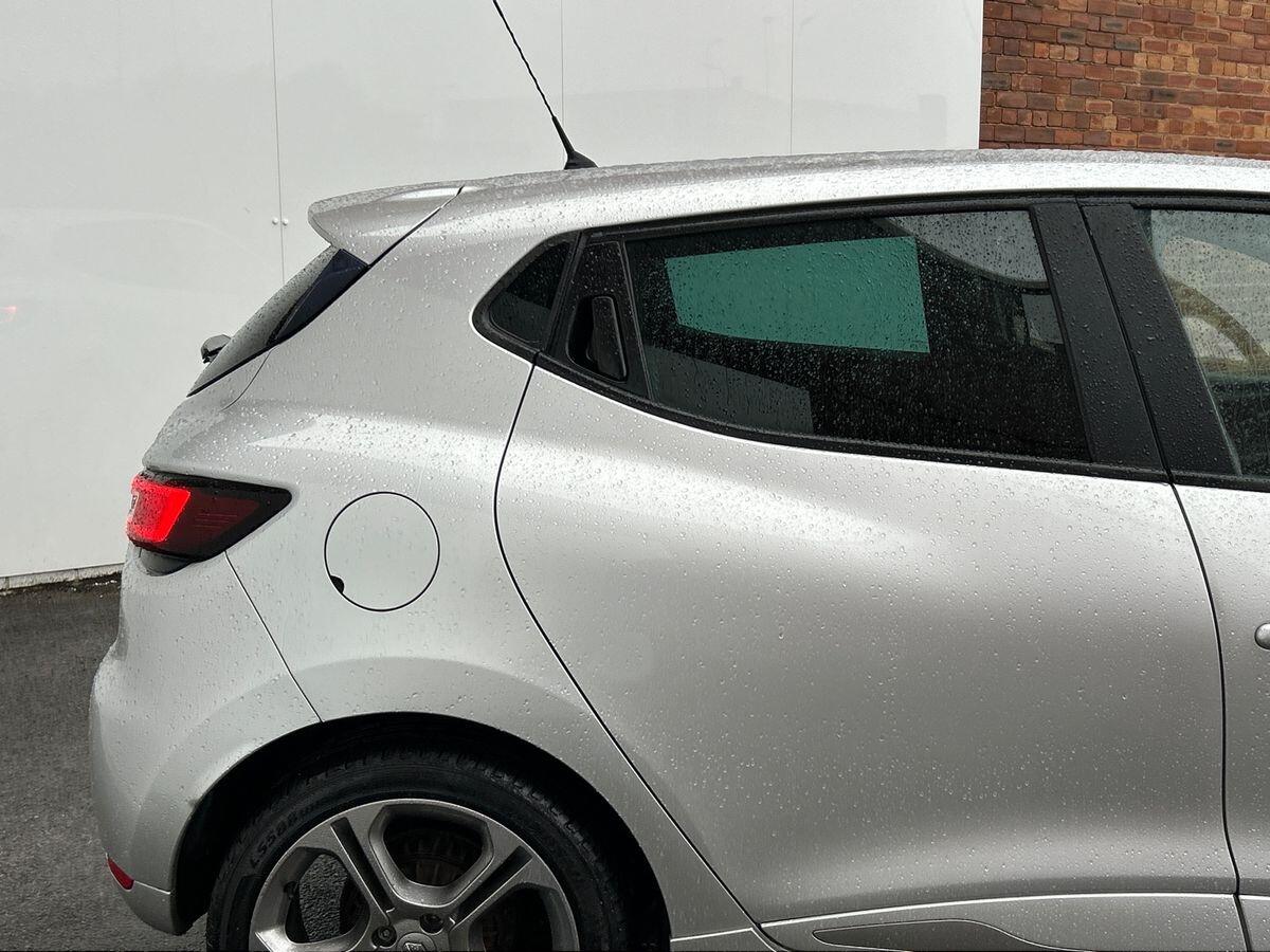 Used Renault Clio 2018 for sale - 76896191: Photo 37