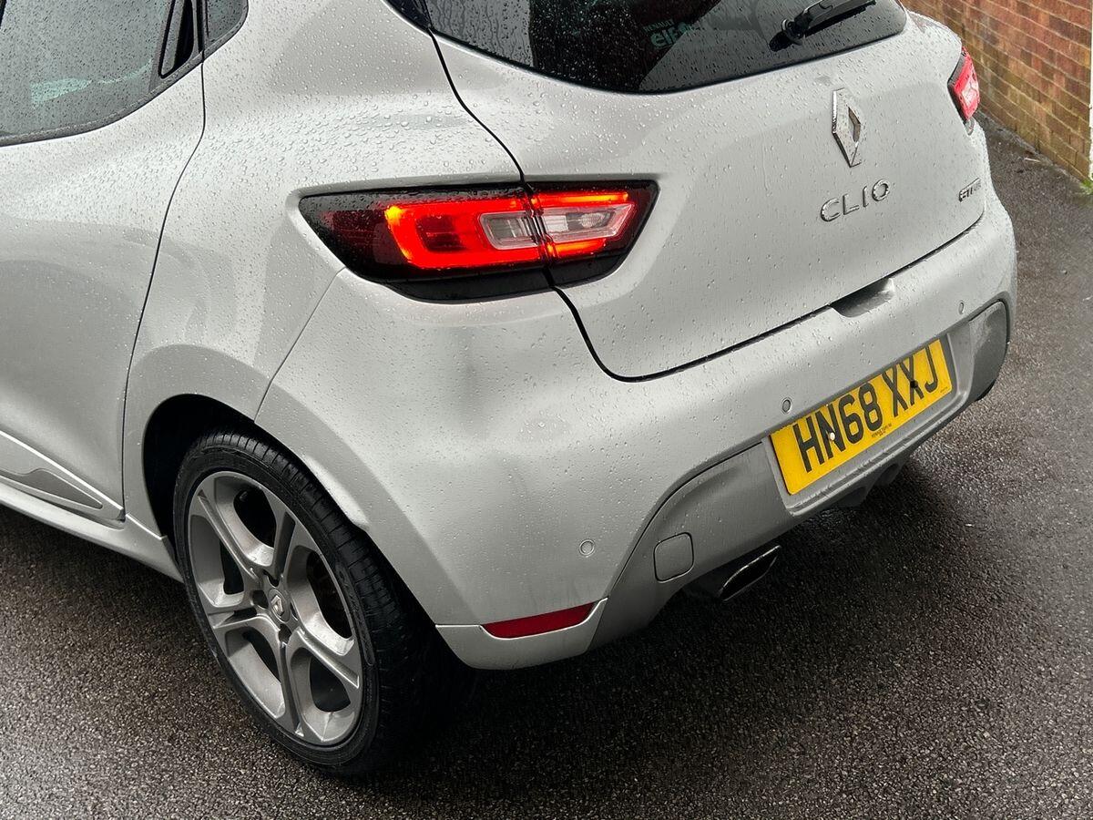 Used Renault Clio 2018 for sale - 76896191: Photo 38