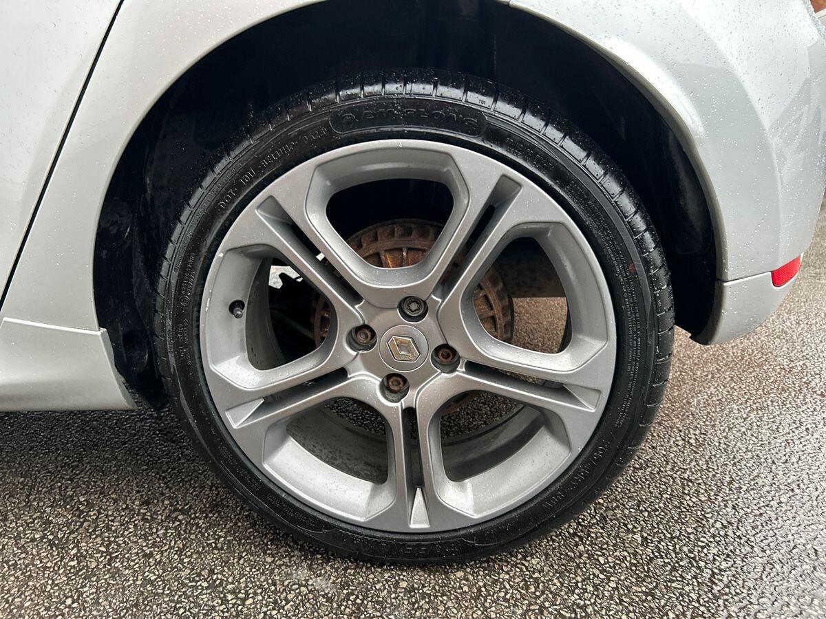 Used Renault Clio 2018 for sale - 76896191: Photo 9