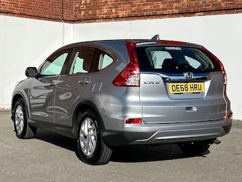 Used Honda CR-V 2018 for sale - 75969788: Photo