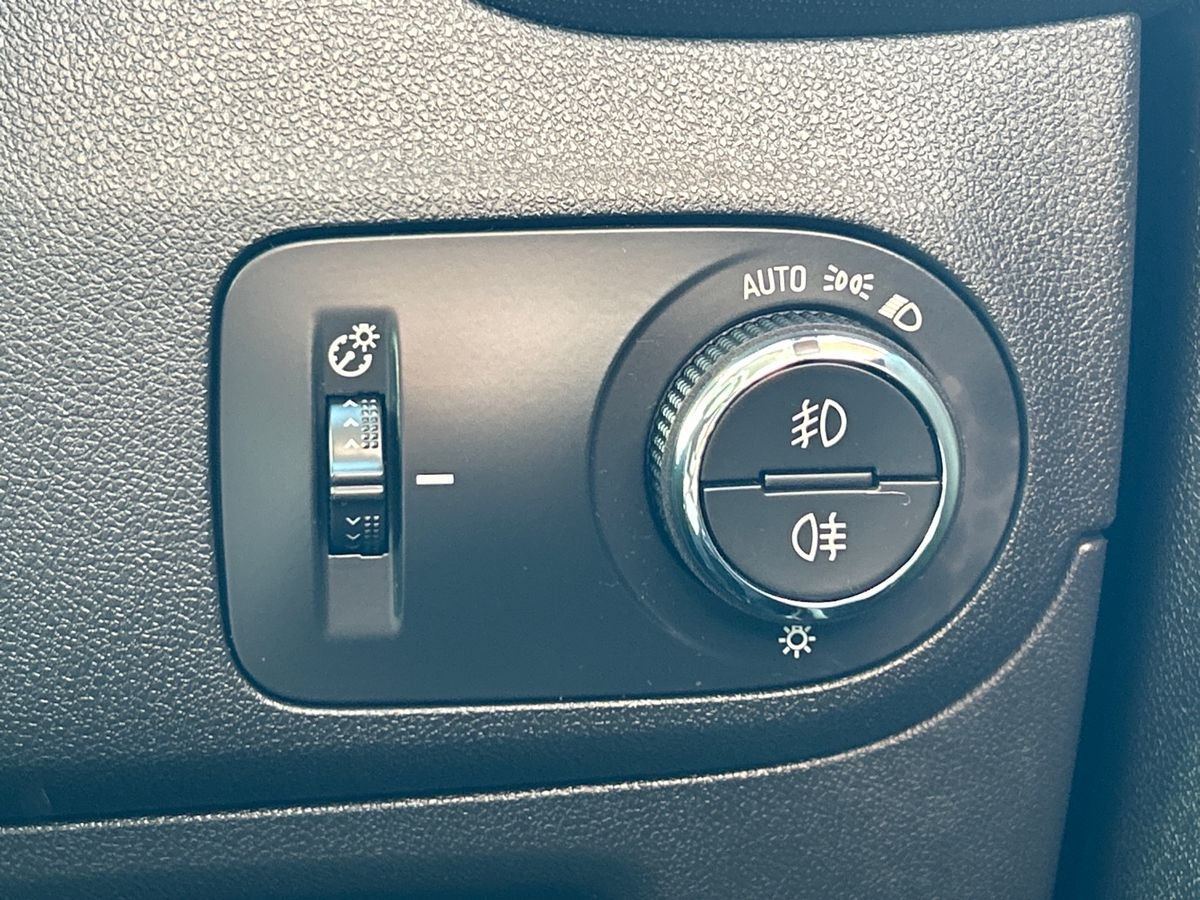 Used Vauxhall Crossland 2021 for sale - 77946456: Photo 44