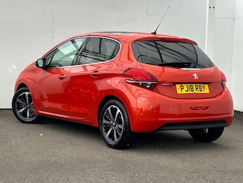 Used Peugeot 208 2018 for sale - 75556956: Photo