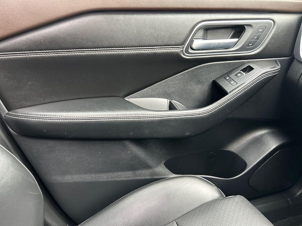 Used Nissan X-Trail 2023 for sale - 76220285: Photo 34