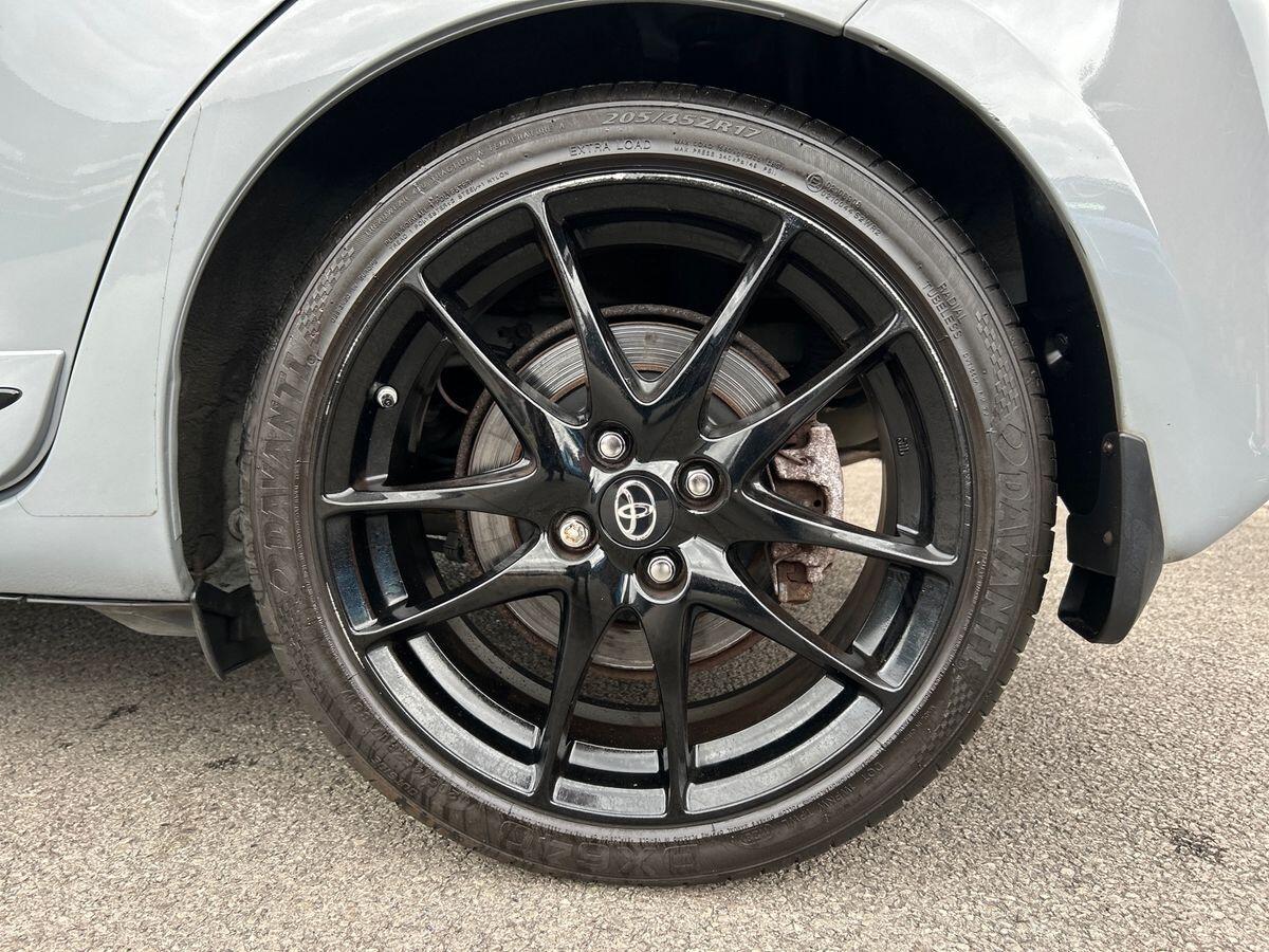 Used Toyota Yaris 2019 for sale - 76460968: Photo 11