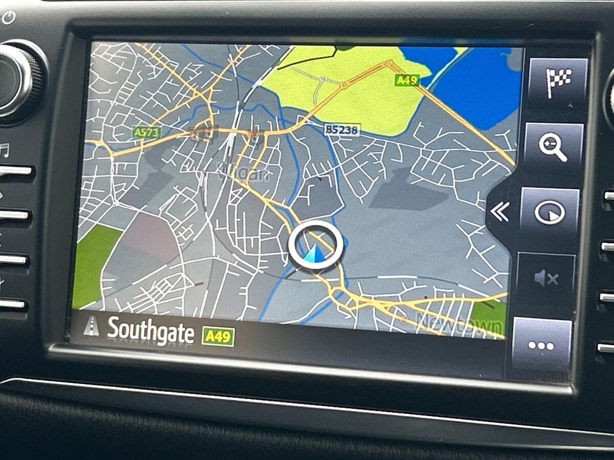 Used Toyota Yaris 2019 for sale - 76460968: Photo 36