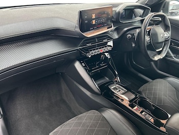 Used Peugeot 2008 2022 for sale - 78043591: Photo