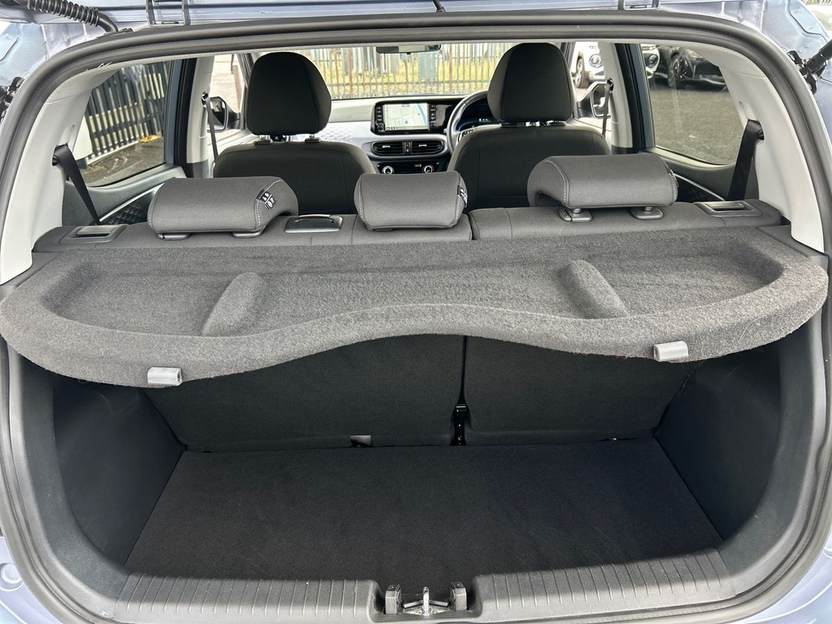 Used Hyundai i10 2024 for sale - 76412723: Photo 42