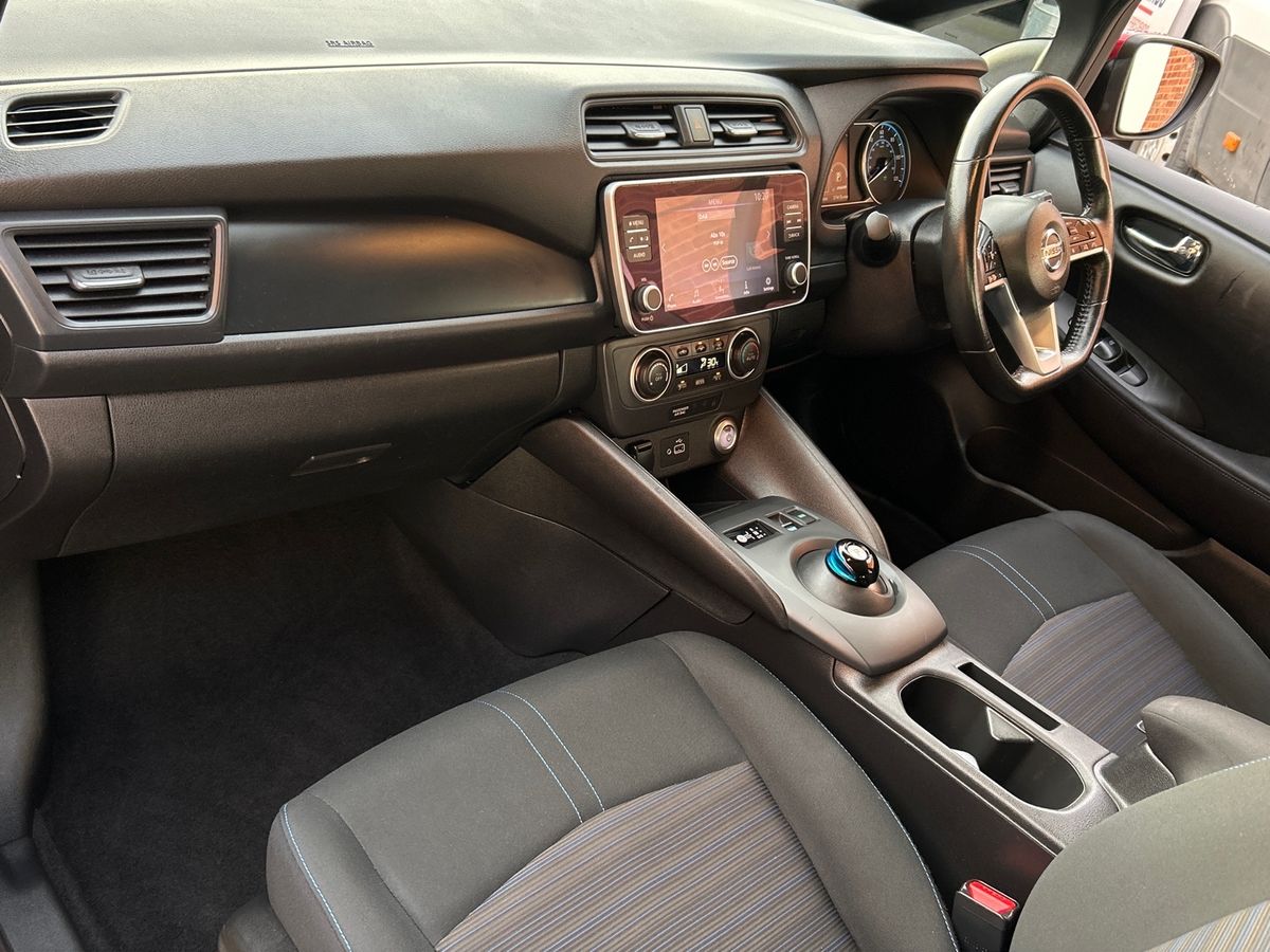 Used Nissan Leaf 2021 for sale - 77313065: Photo 2