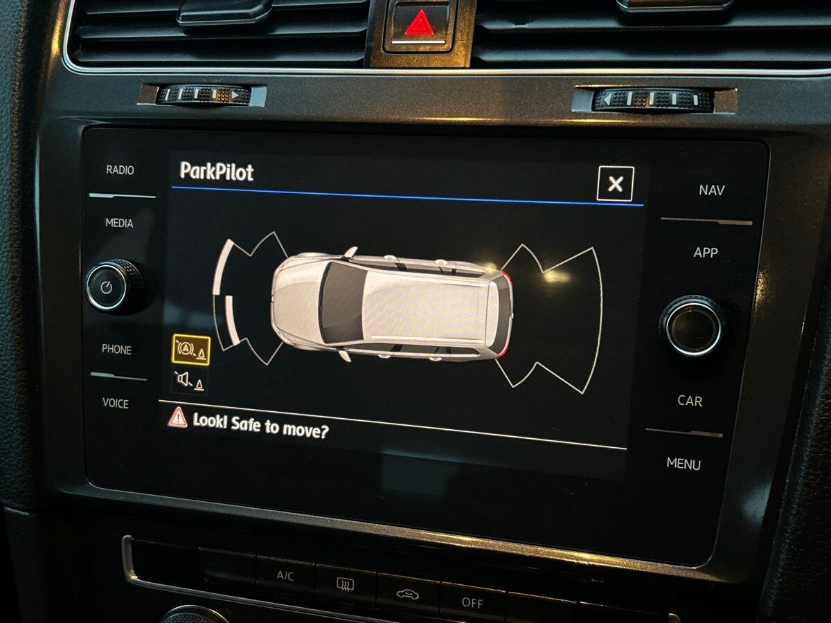 Used Volkswagen Golf 2018 for sale - 76774499: Photo 33