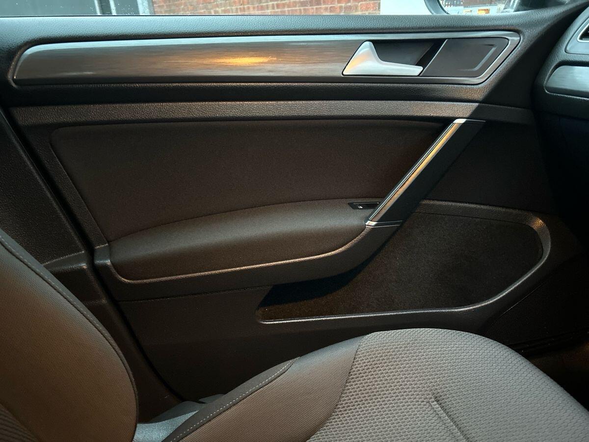 Used Volkswagen Golf 2018 for sale - 76774499: Photo 35