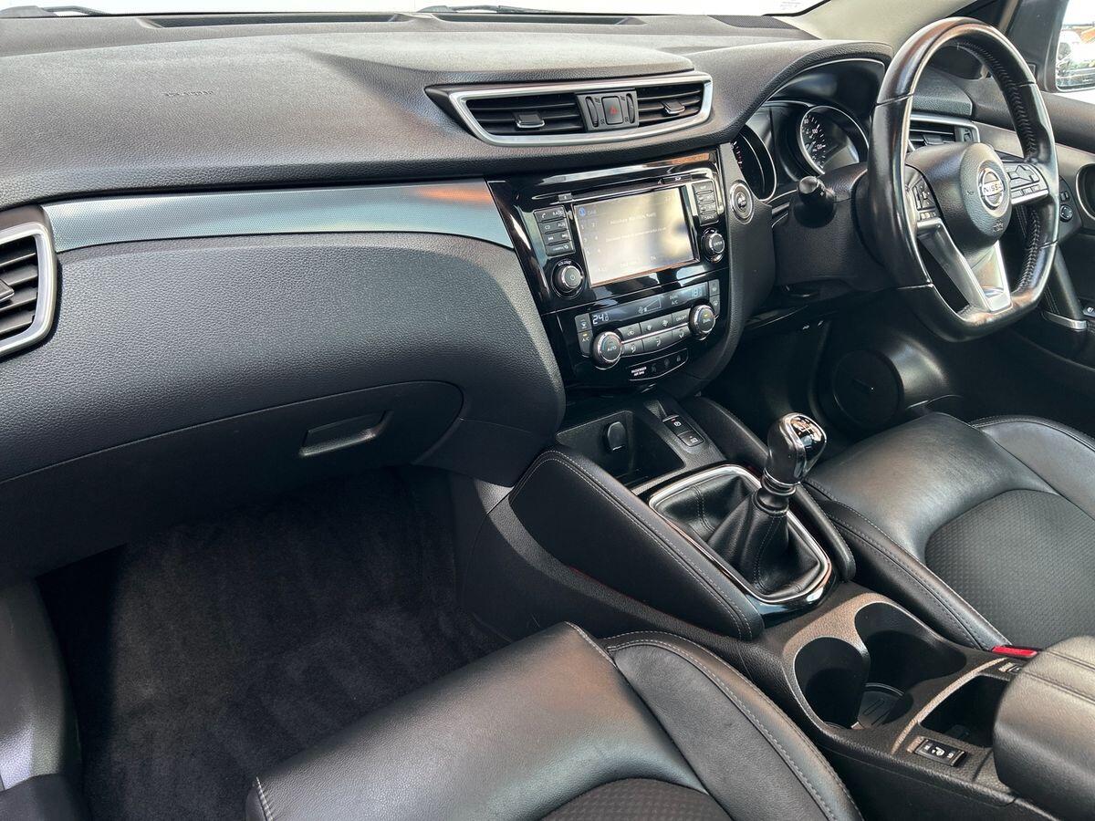 Used Nissan Qashqai 2018 for sale - 78052782: Photo 2