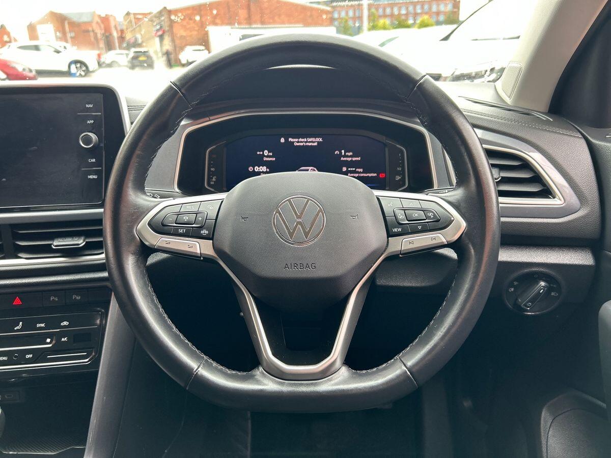 Used Volkswagen T-Roc 2024 for sale - 75969824: Photo 18