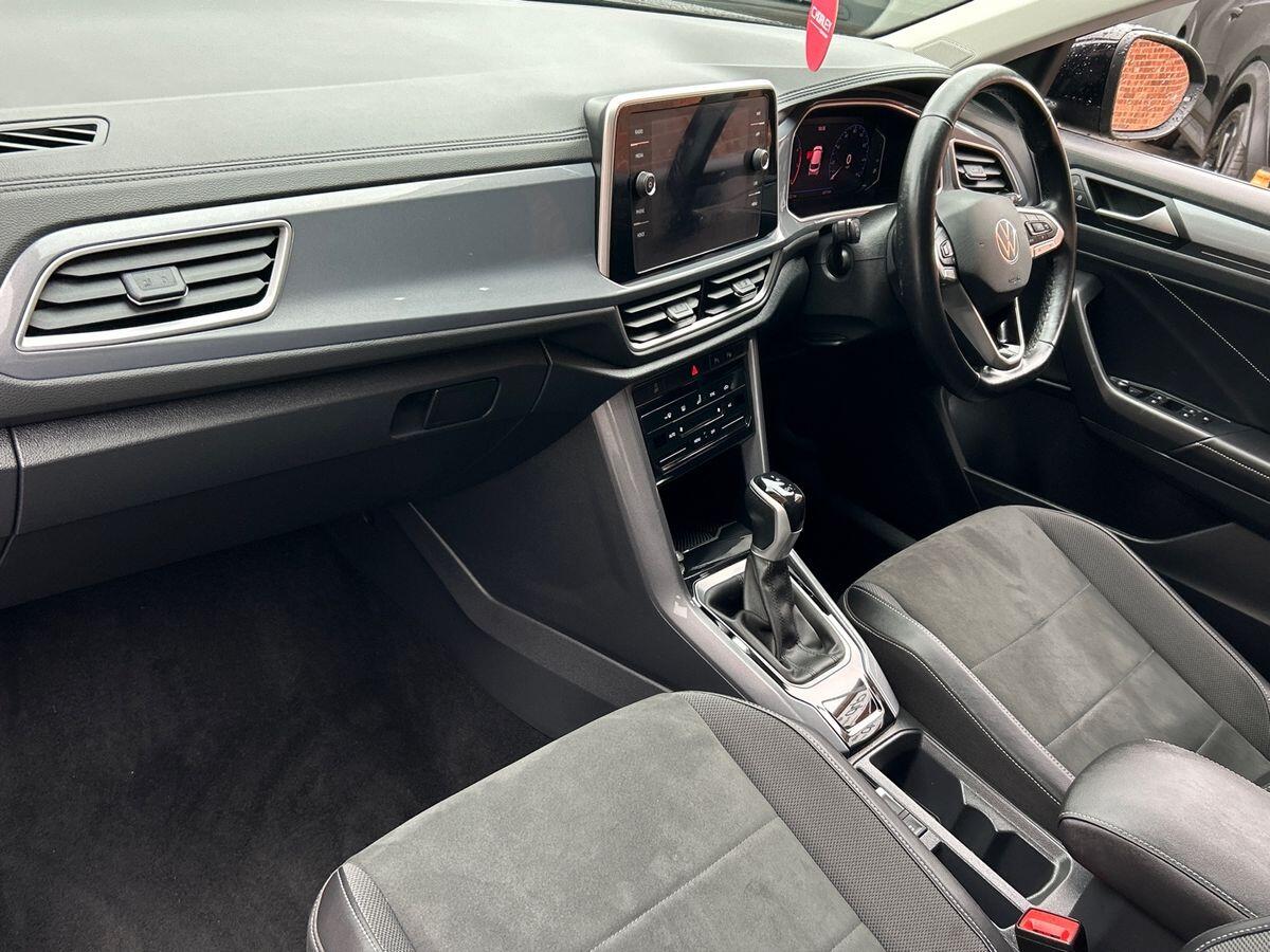 Used Volkswagen T-Roc 2024 for sale - 75969824: Photo 2