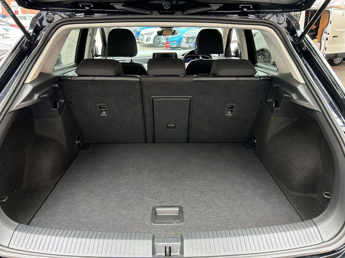 Used Volkswagen T-Roc 2024 for sale - 75969824: Photo 20