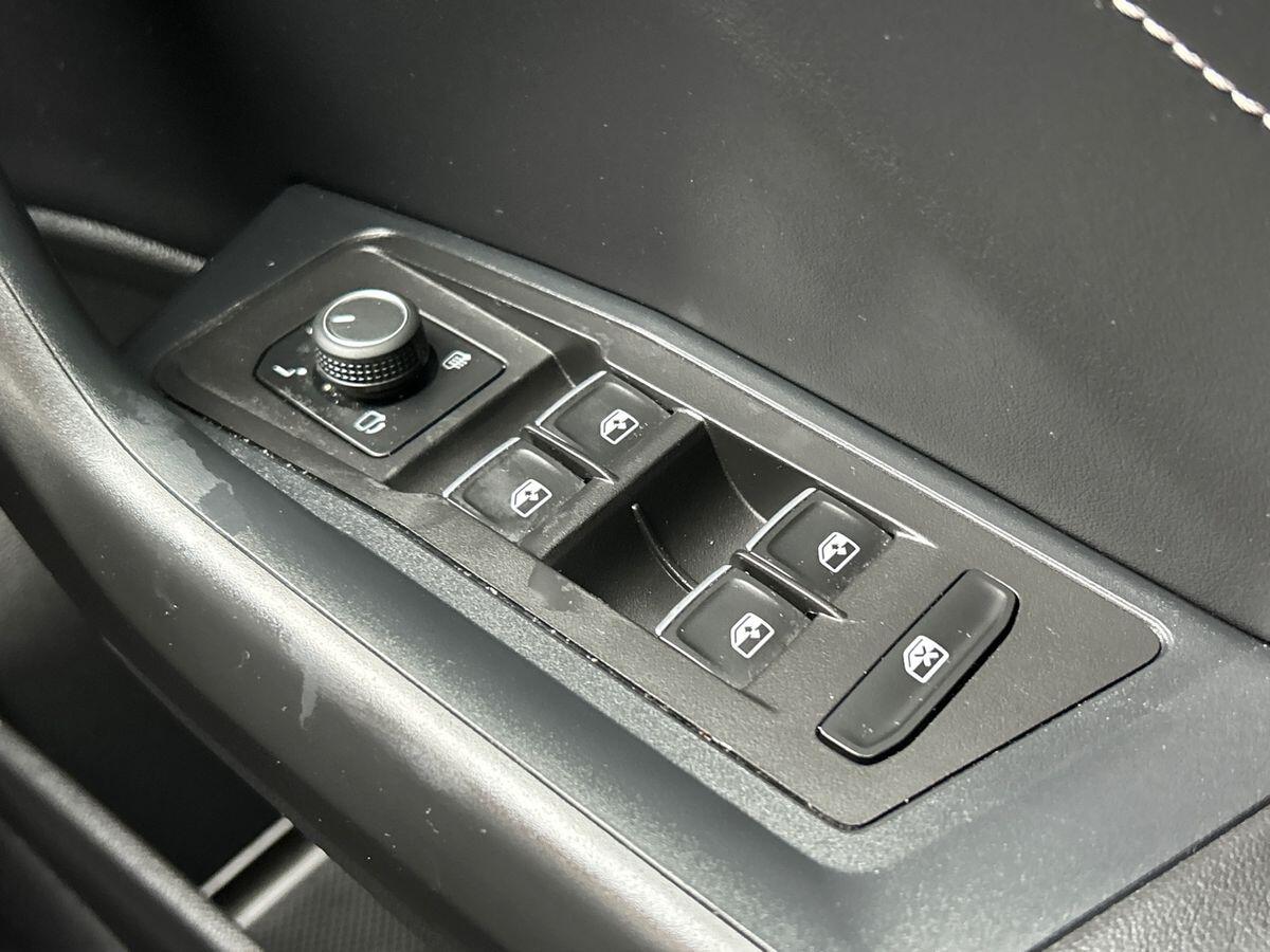 Used Volkswagen T-Roc 2024 for sale - 75969824: Photo 21