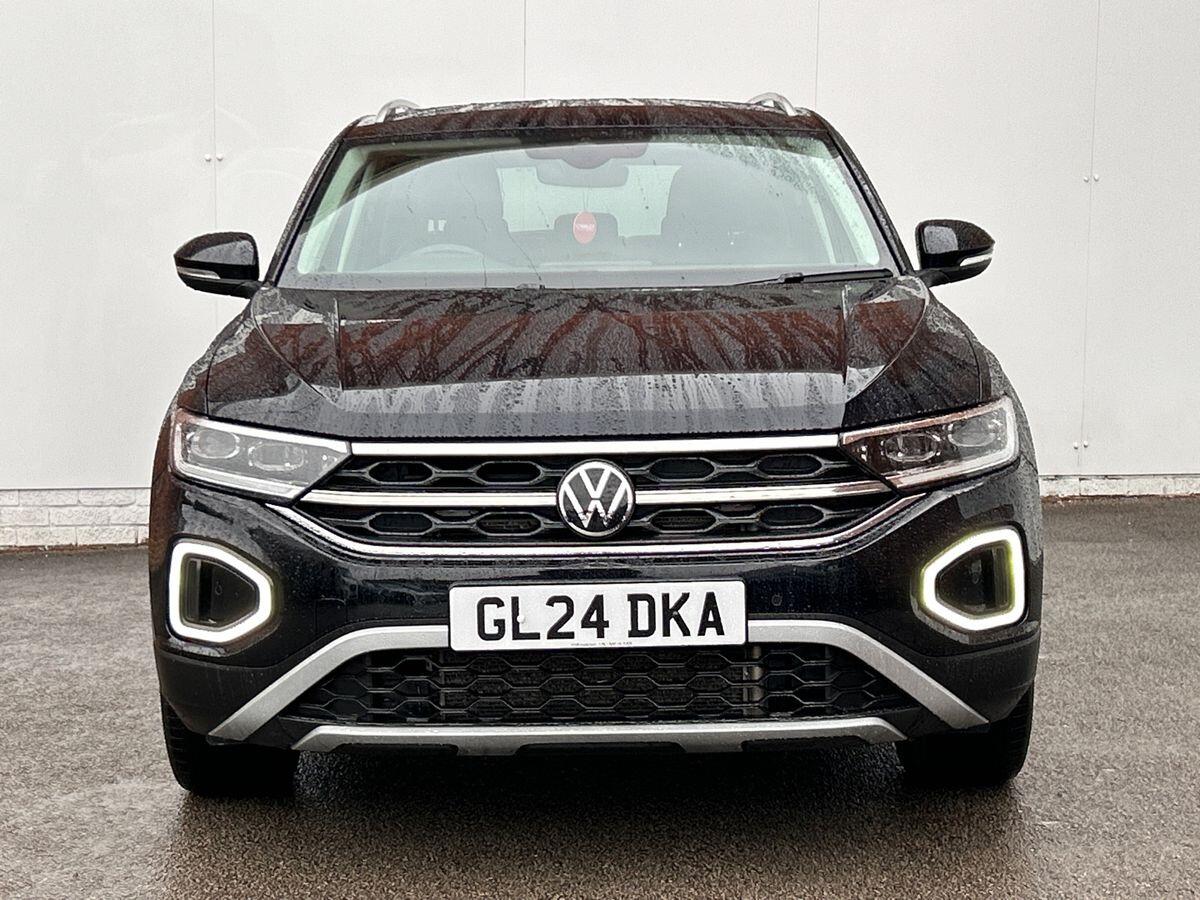 Used Volkswagen T-Roc 2024 for sale - 75969824: Photo 4