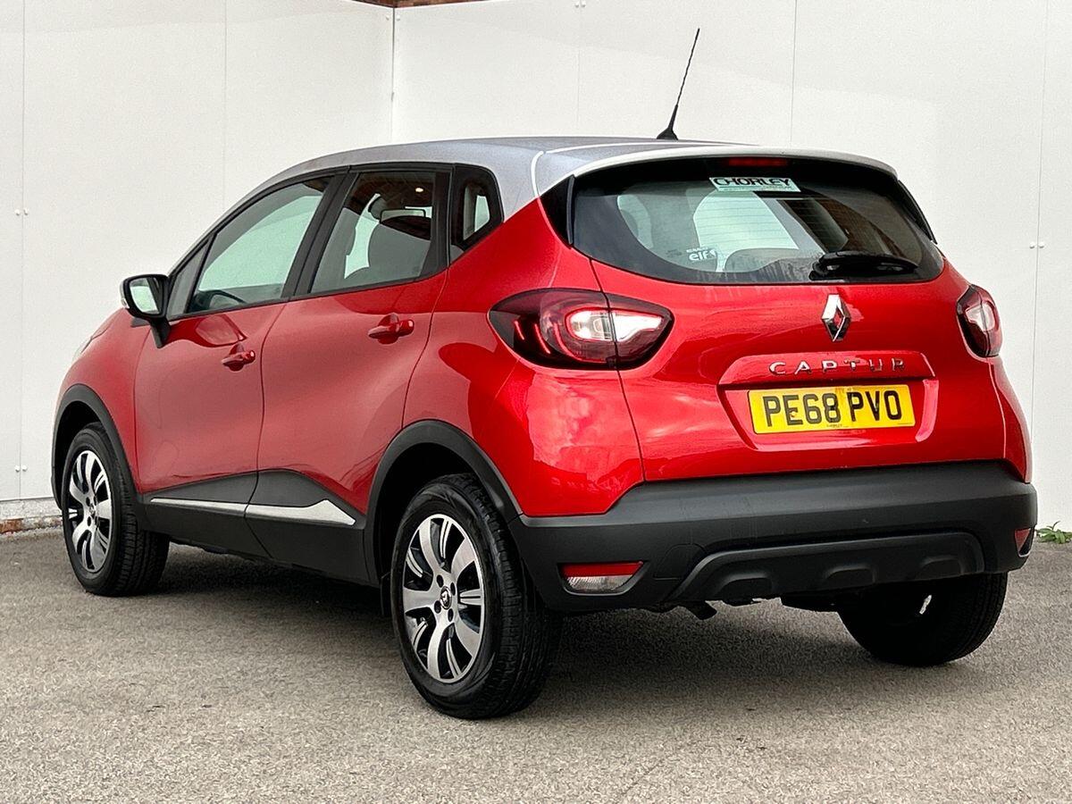 Used Renault Captur 2018 for sale - 76065296: Photo 3